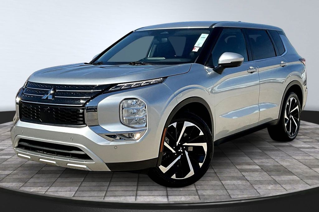 2024 Mitsubishi Outlander SE FWD