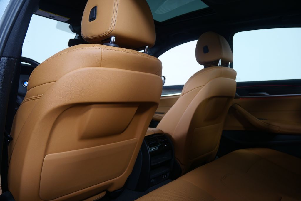 2022 BMW 5 Series 530i 19