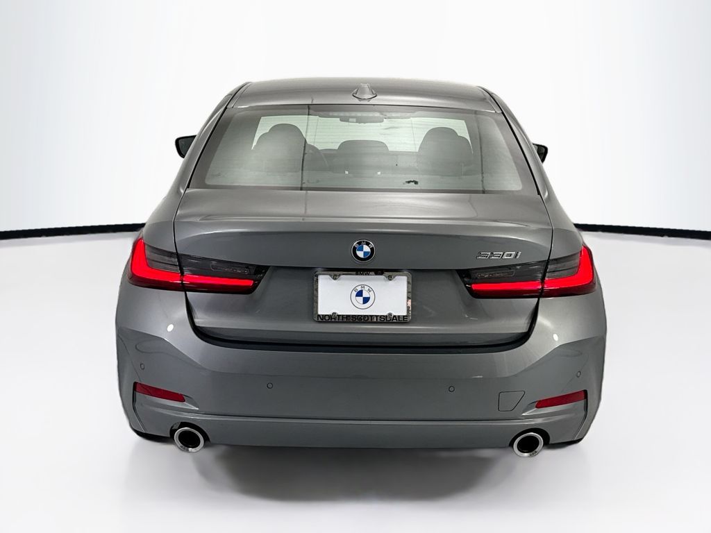 Thumbnail: 2025 BMW 3 Series - 6