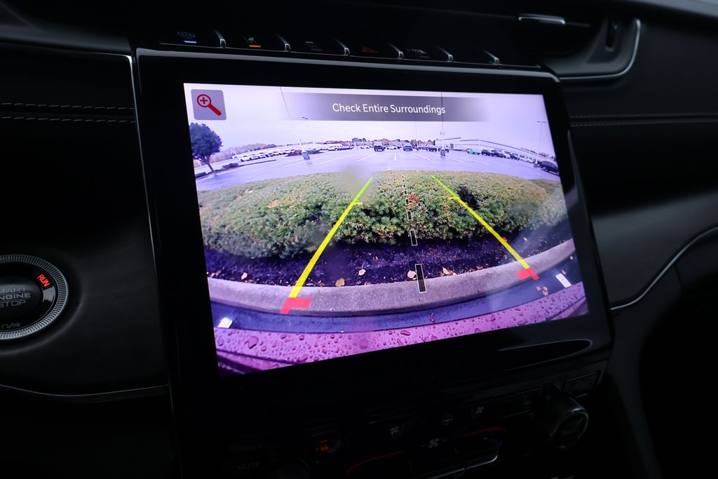 Thumbnail: 2024 Jeep Grand Cherokee - 25