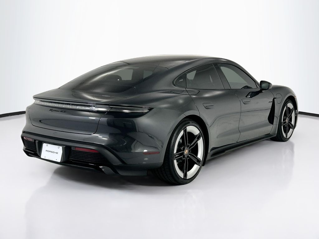 Thumbnail: 2026 Porsche Taycan - 7