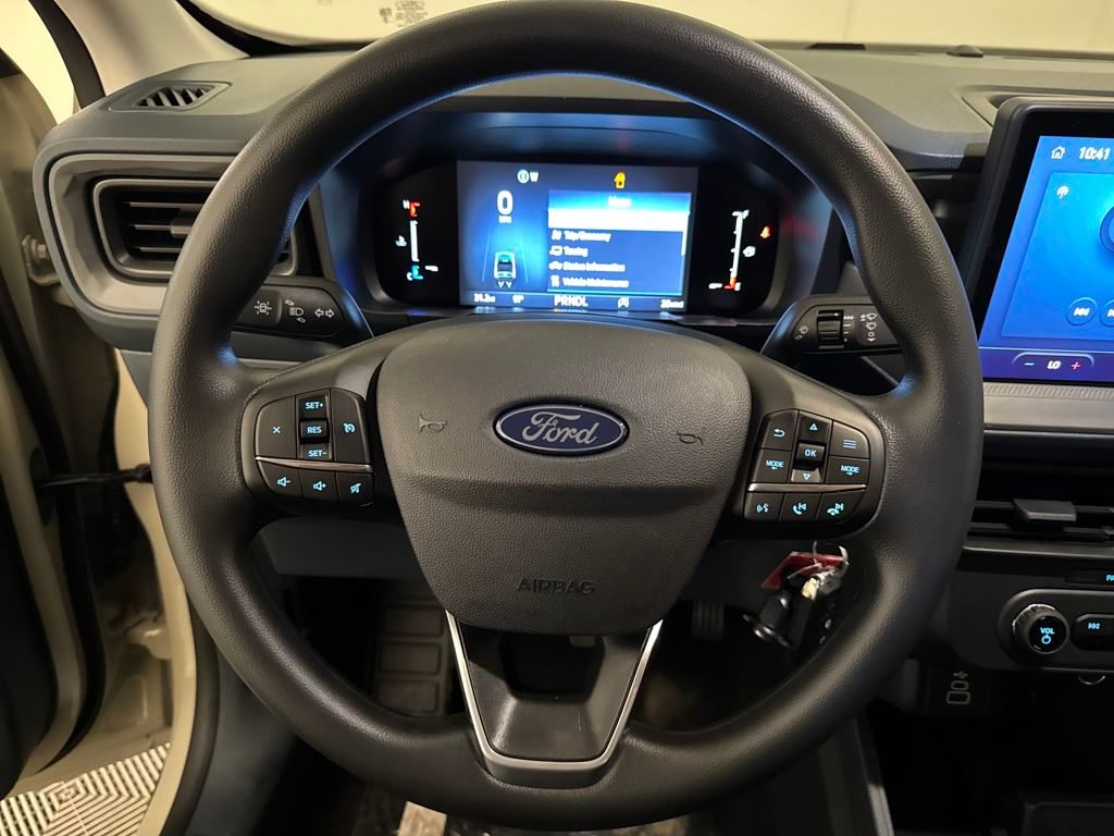 2025 Ford Maverick XL photo 4