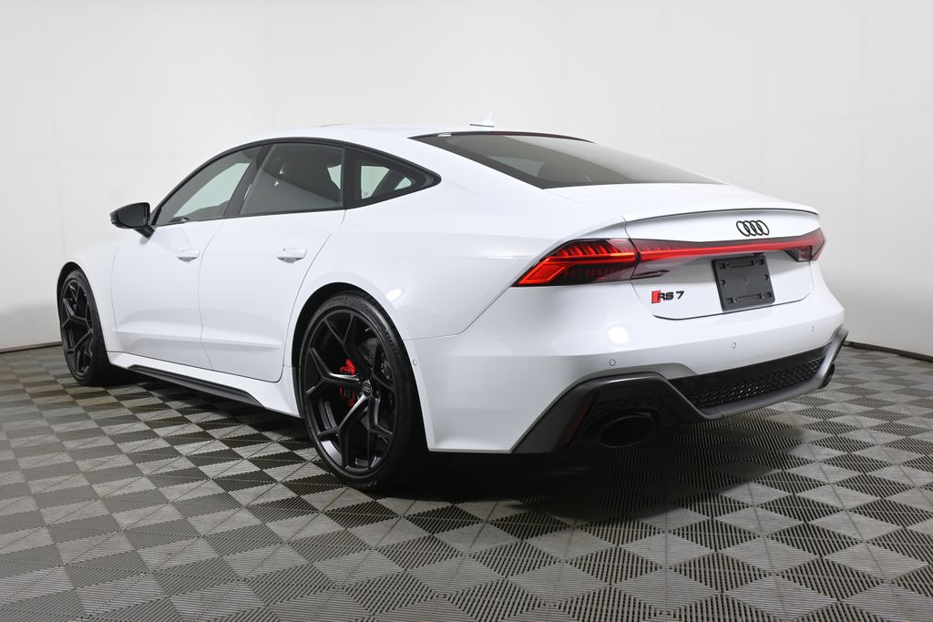 Thumbnail: 2025 Audi RS 7 - 5