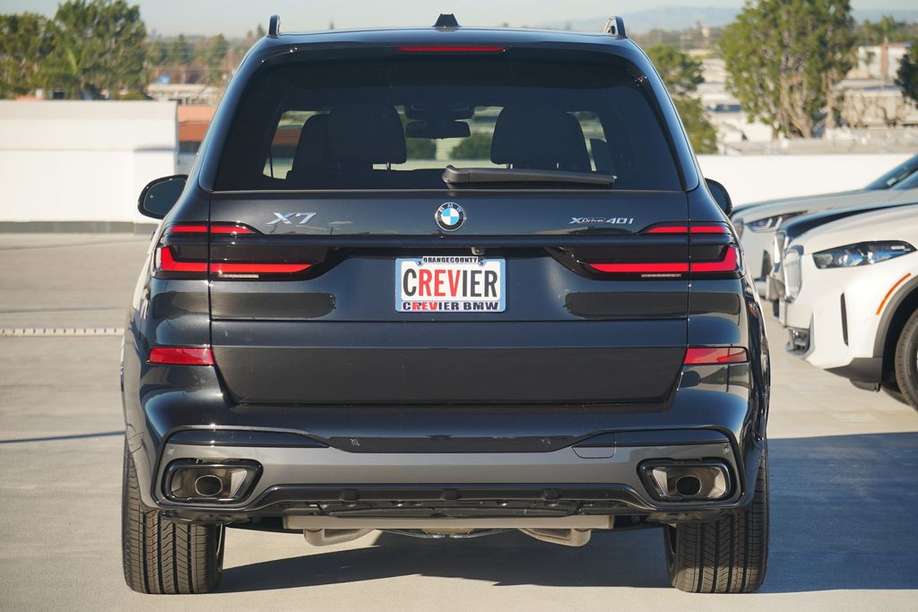 Thumbnail: 2026 BMW X7 - 6