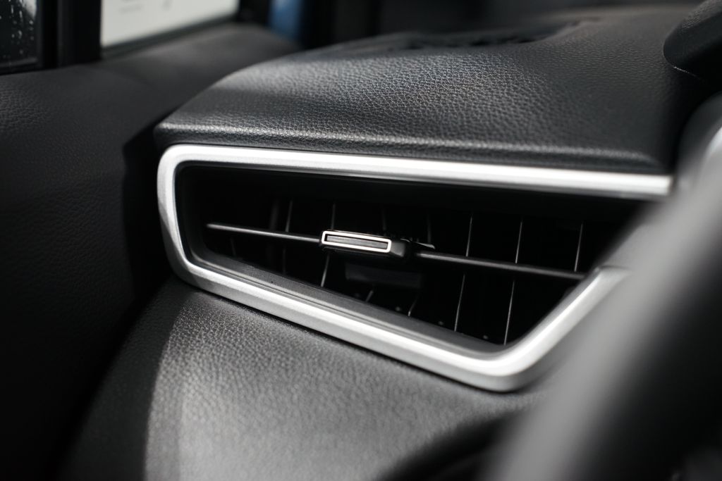 Thumbnail: 2026 Toyota Corolla Cross - 24