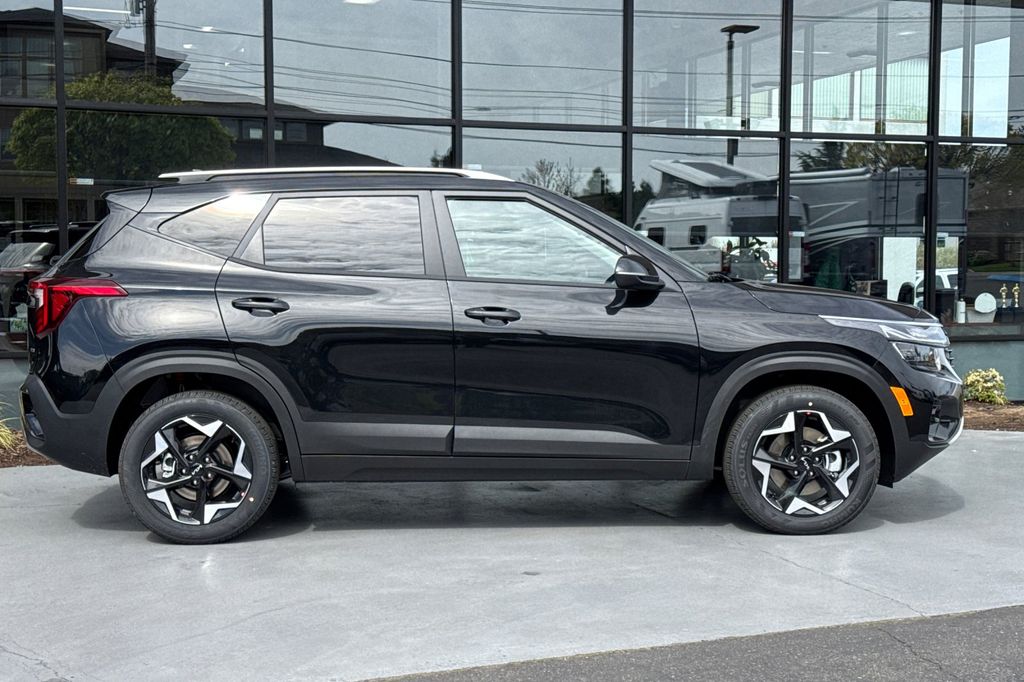 new 2026 Kia Seltos car, priced at $29,125