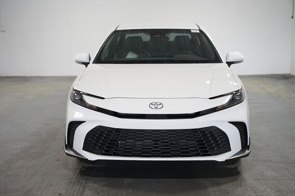 2025 Toyota Camry SE 2