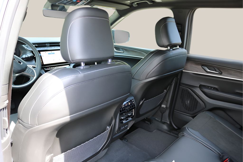 New 2026 Black Jeep Laredo Altitude image 15