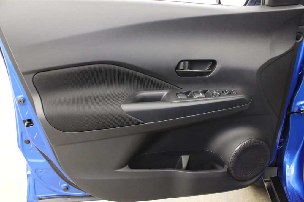 used 2024 Nissan Kicks car