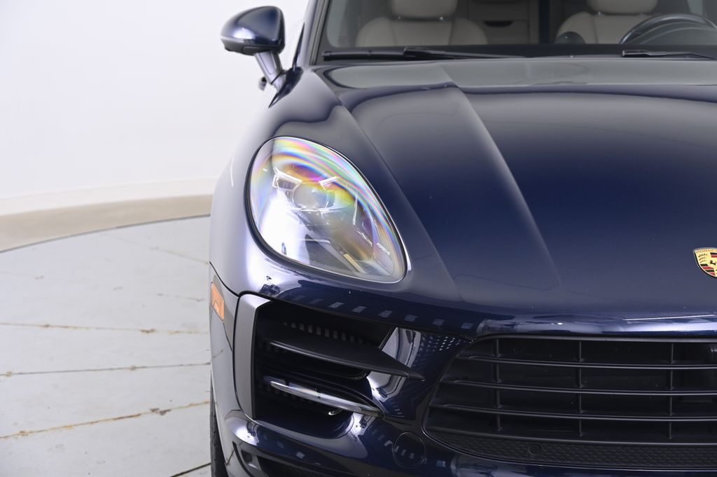 Thumbnail: 2021 Porsche Macan - 11