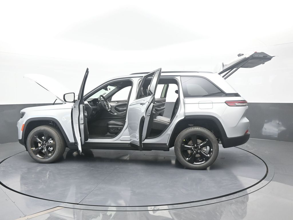 New 2025 Silver Zynith Jeep Limited image 68