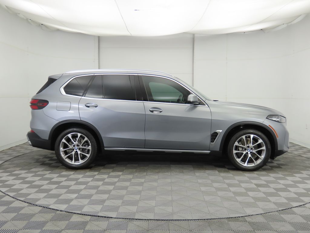 Thumbnail: 2024 BMW X5 - 4