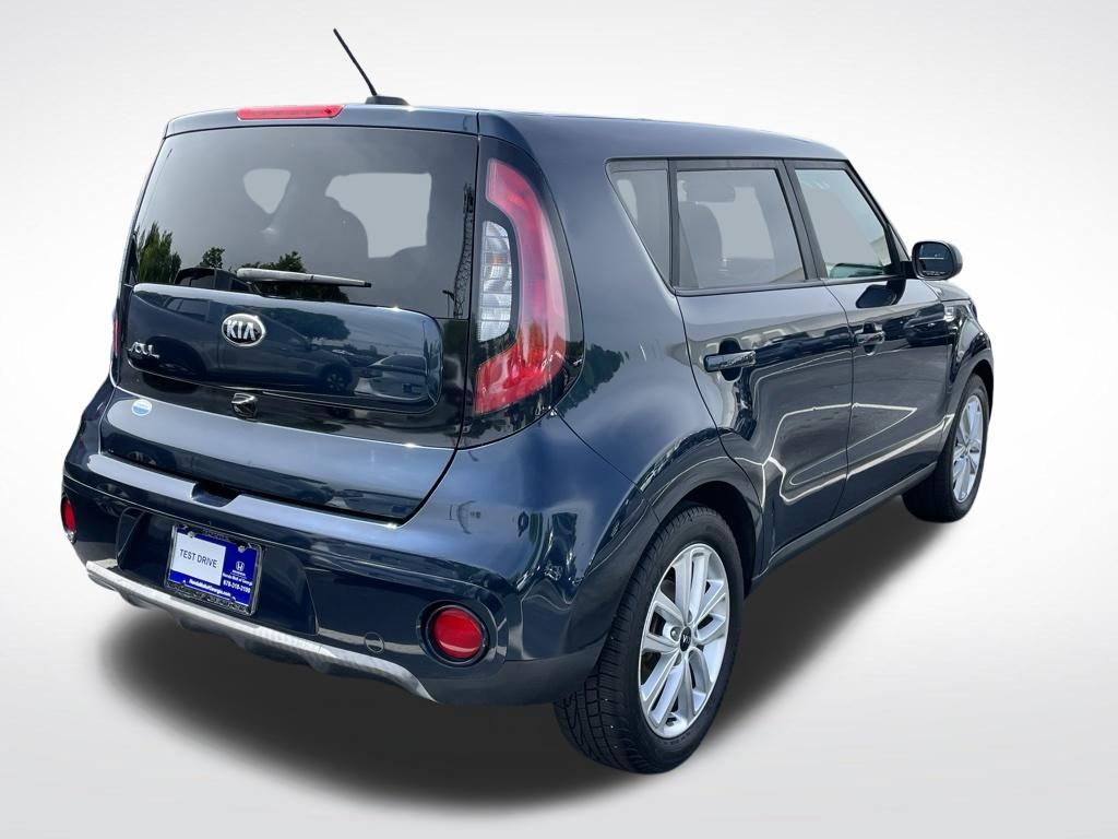 Thumbnail: 2017 Kia Soul - 6