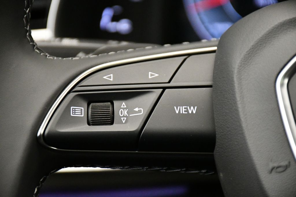 2025 Audi Q7  23