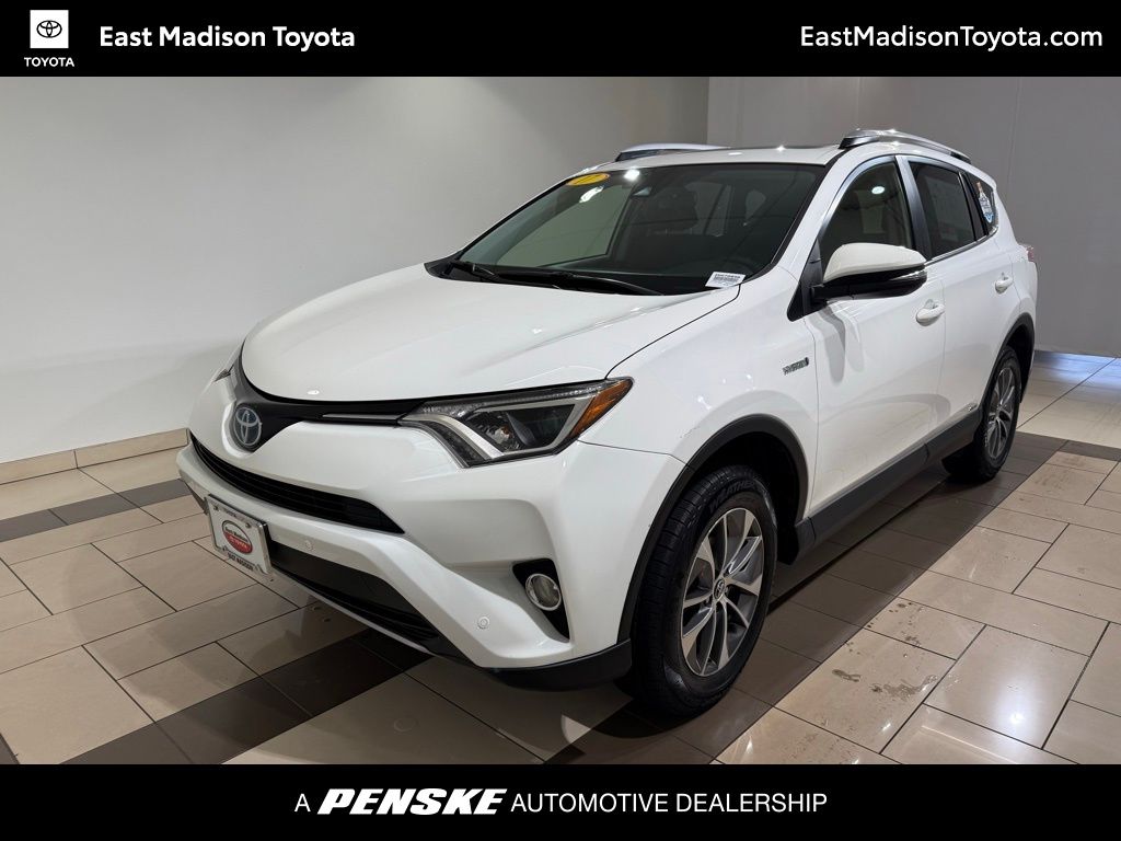 Thumbnail: 2017 Toyota RAV4 - 1