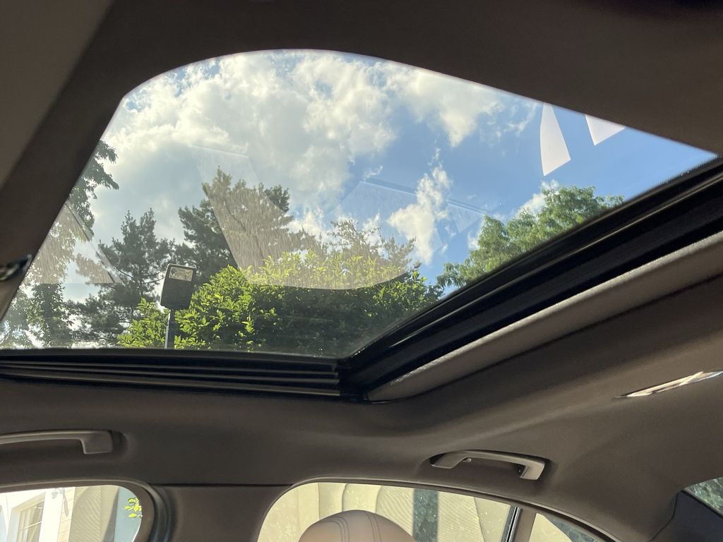 Thumbnail: 2025 BMW 3 Series - 22