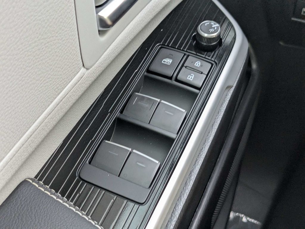 New 2026 Toyota Sienna Van