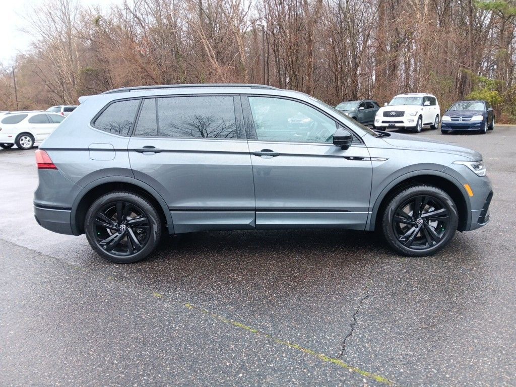 2024 Volkswagen Tiguan 2.0T SE R-Line Black 6