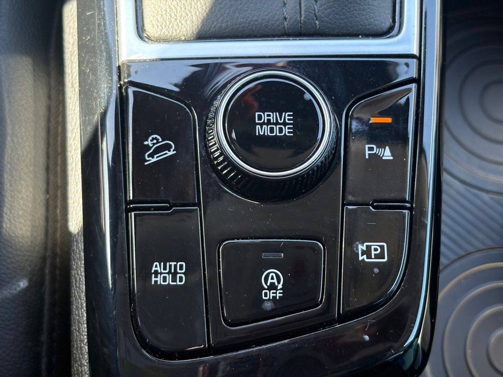 2025 Kia Sportage EX Silver at Shottenkirk Kia Fort Bend