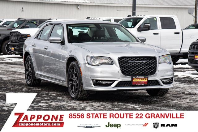 2023 Chrysler 300 Touring L AWD