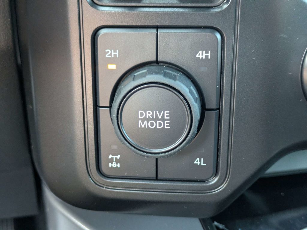 2026 Ford F-350 Super Duty LARIAT