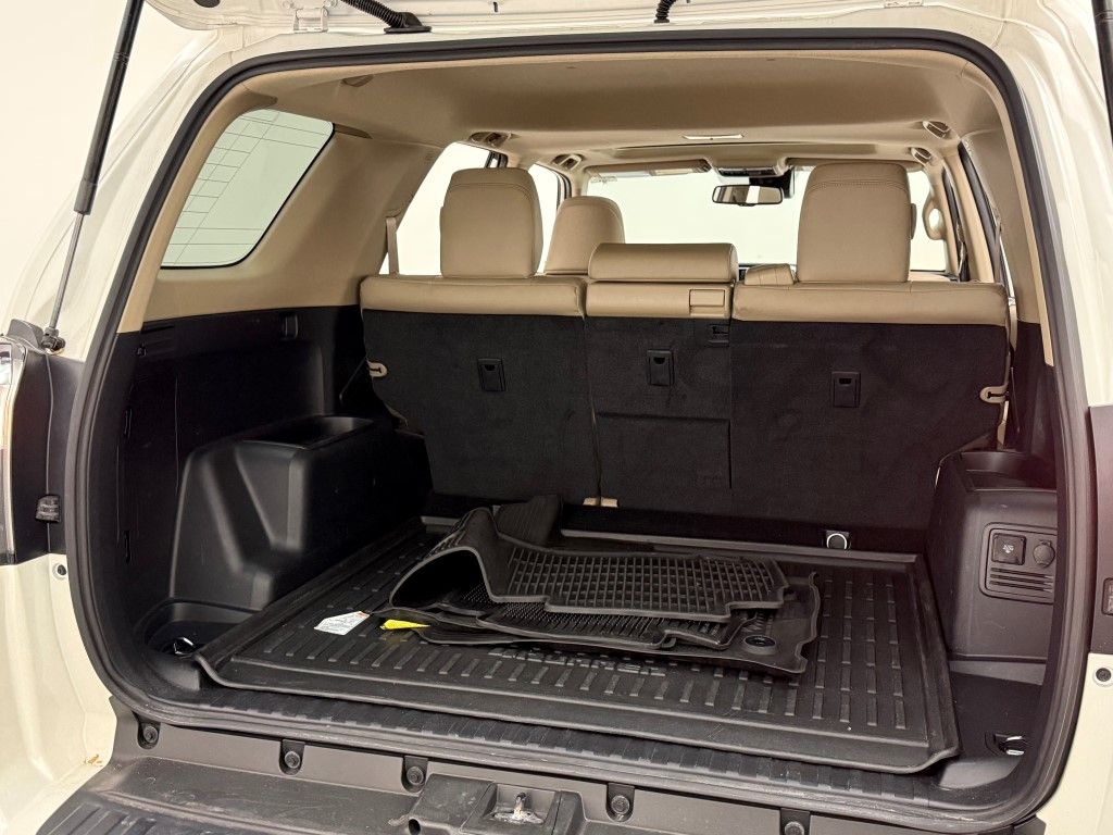 Thumbnail: 2023 Toyota 4Runner - 22