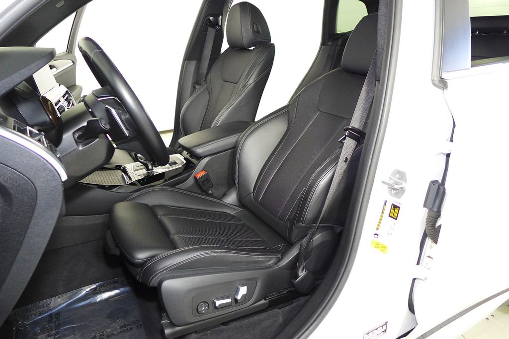 Thumbnail: 2022 BMW X3 - 22