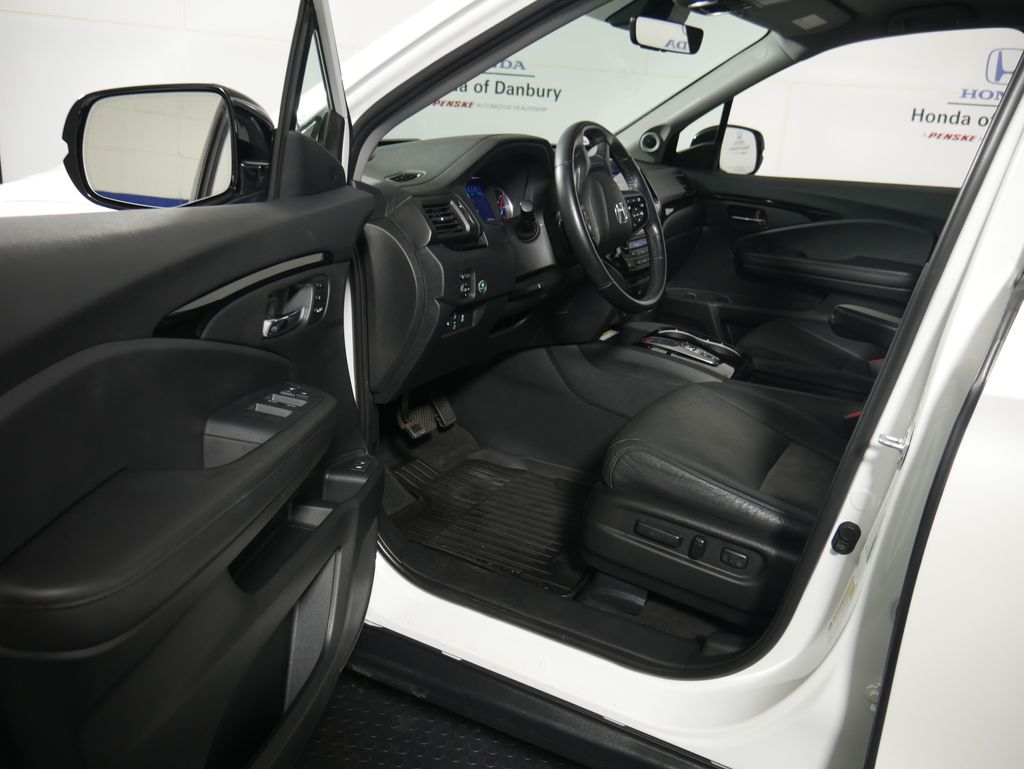 Thumbnail: 2022 Honda Pilot - 28
