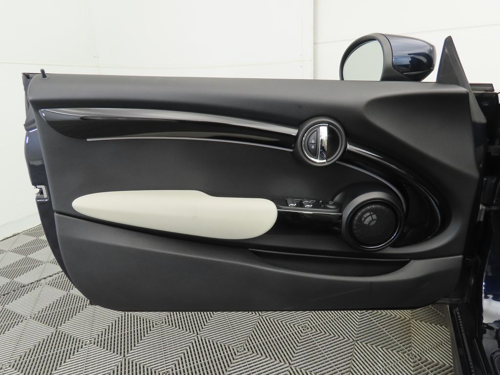Thumbnail: 2023 MINI Cooper - 24
