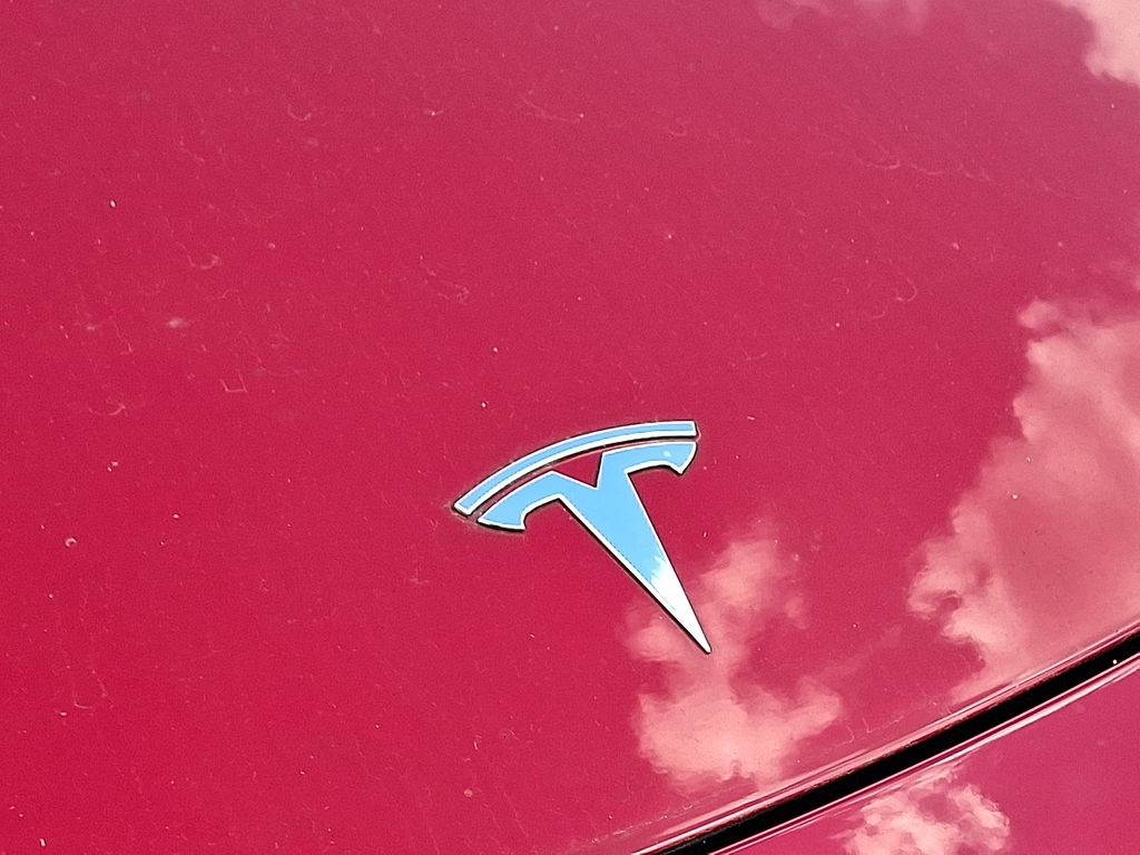 Thumbnail: 2022 Tesla Model Y - 4