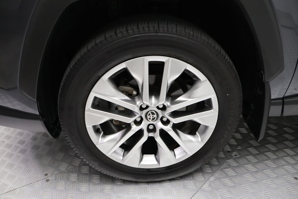 Thumbnail: 2025 Toyota RAV4 - 4