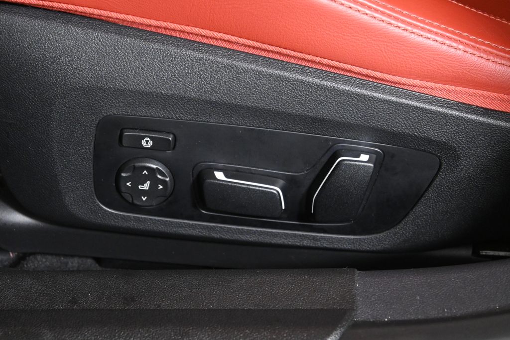 Thumbnail: 2024 BMW M3 - 26