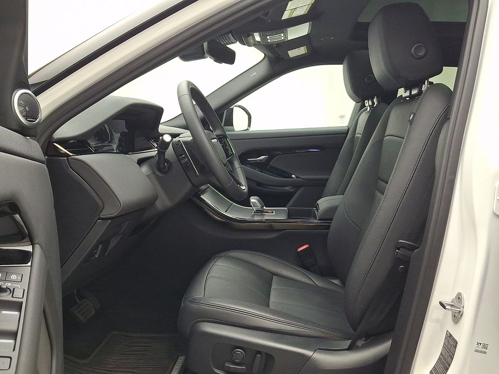 Thumbnail: 2026 Land Rover Range Rover Evoque - 14