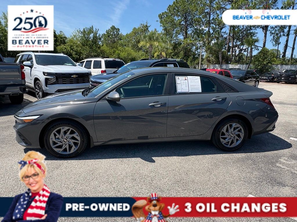 Used 2024 Hyundai Elantra Sedan