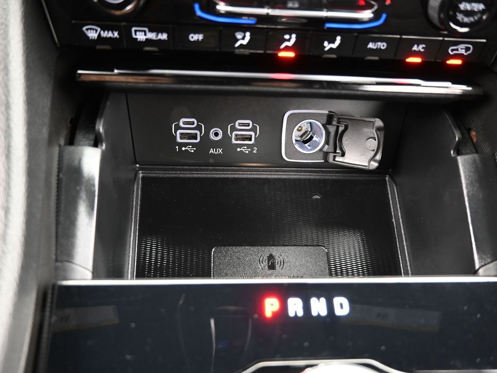 Used 2024 Silver Zynith Jeep Laredo image 26