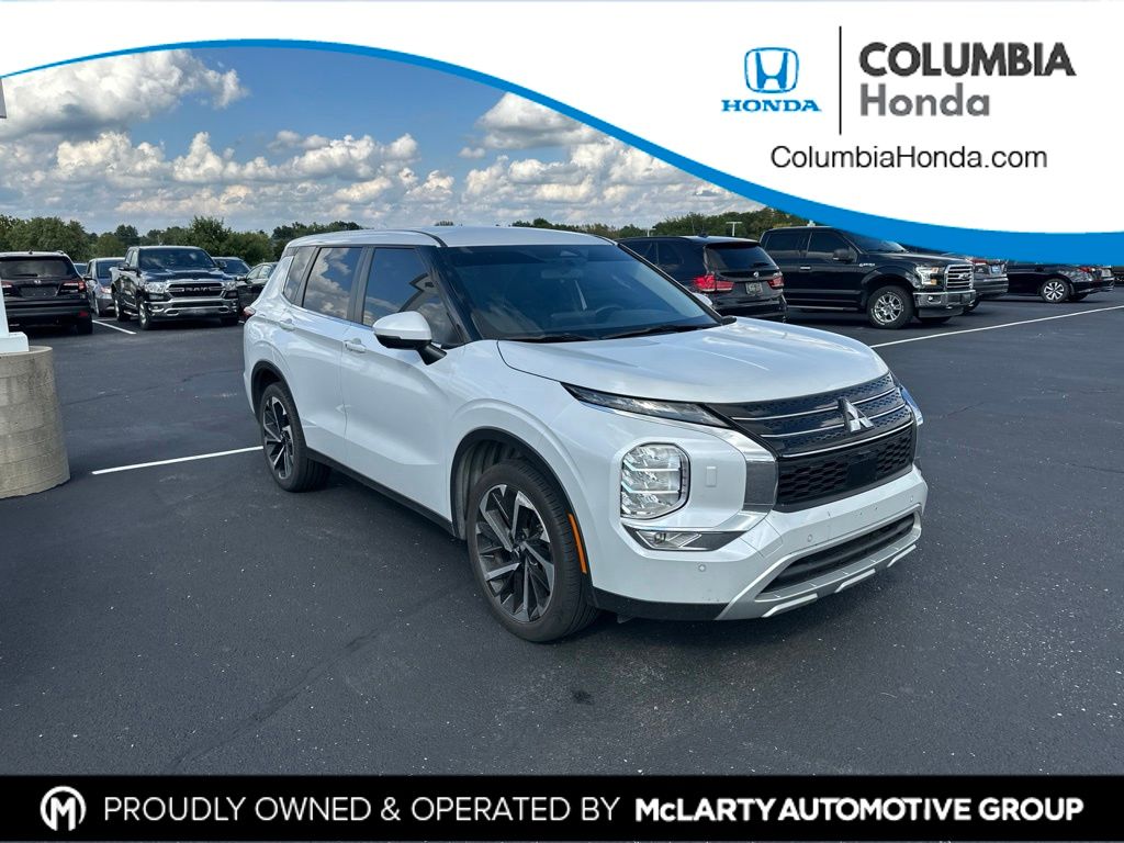 White Diamond 2024 Mitsubishi Outlander SUV / Crossover All-Wheel Drive Continuously Variable Transmission