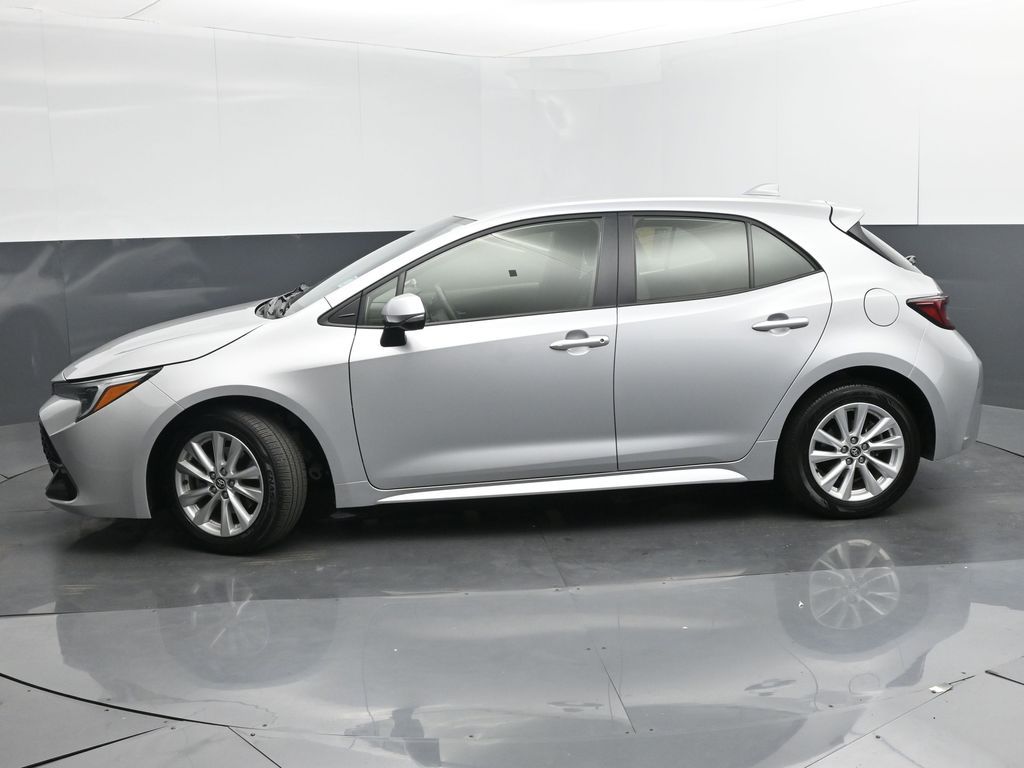 2024 Toyota Corolla Hatchback SE