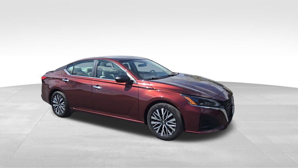 Garnet Pearl Metallic 2024 Nissan Altima 2.5 SV FWD Sedan Front-Wheel Drive Continuously Variable Transmission