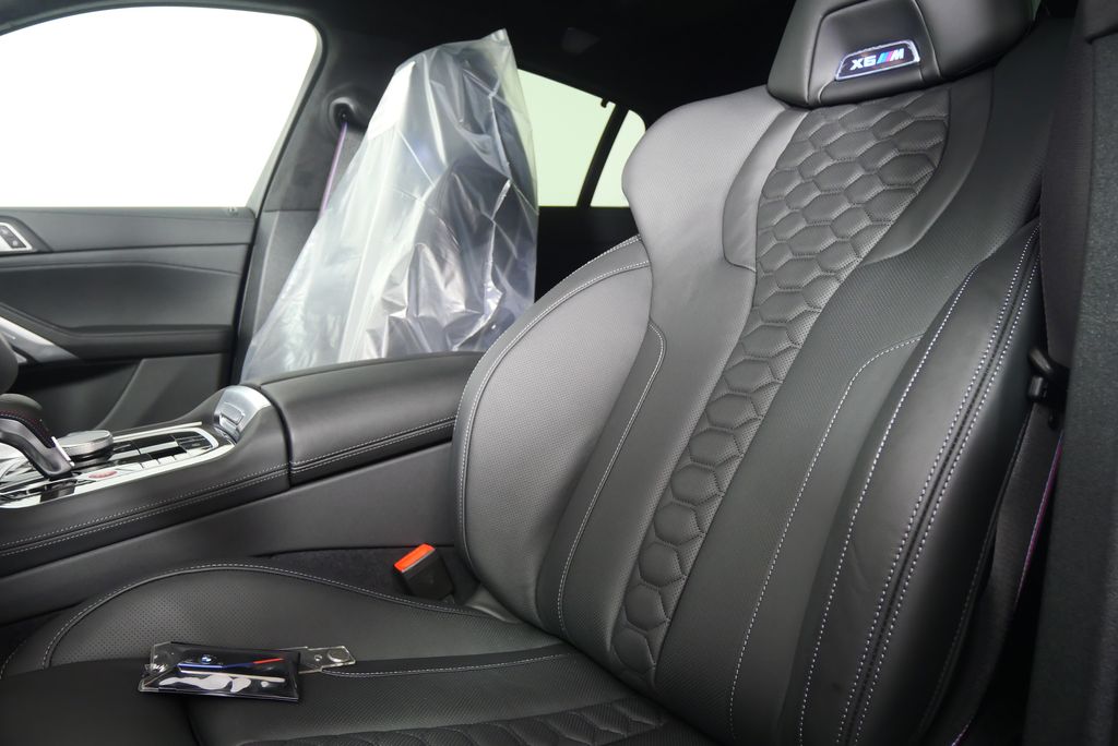 Thumbnail: 2026 BMW X6 - 11