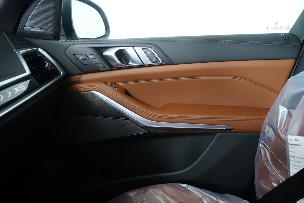Thumbnail: 2026 BMW X5 - 22