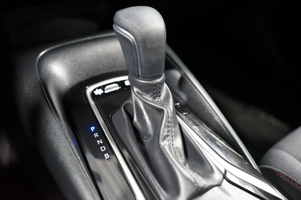 2025 Toyota Corolla SE 22