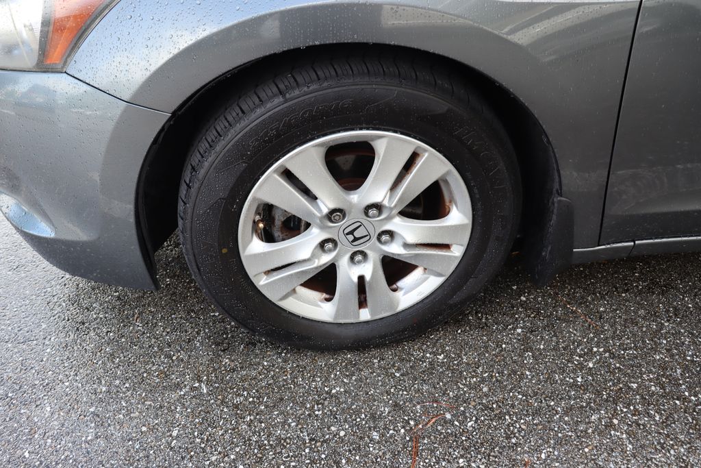 2009 Honda Accord LX-P 4
