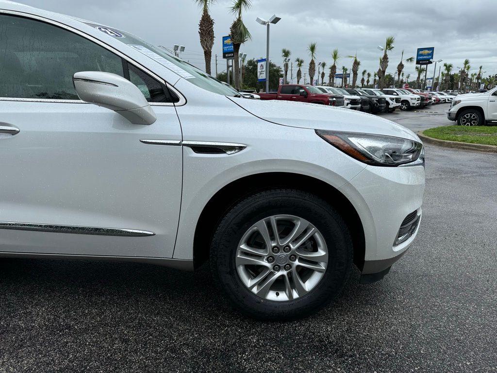 2021 Buick Enclave Essence 11