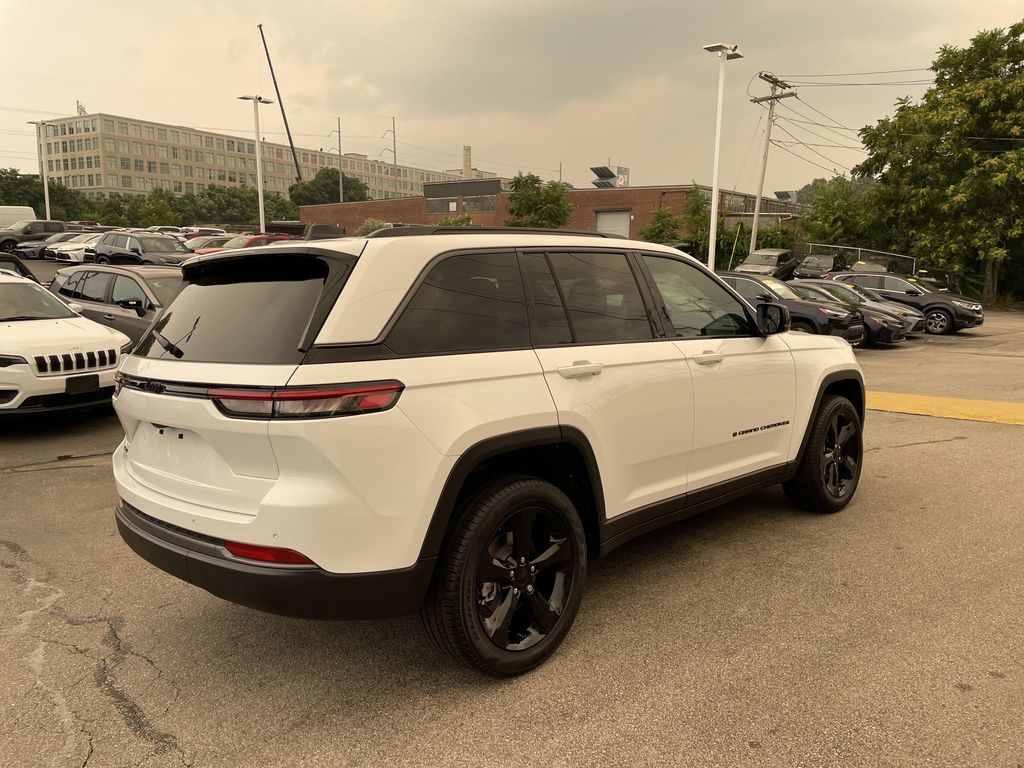 Used 2026 Jeep Grand Cherokee SUV