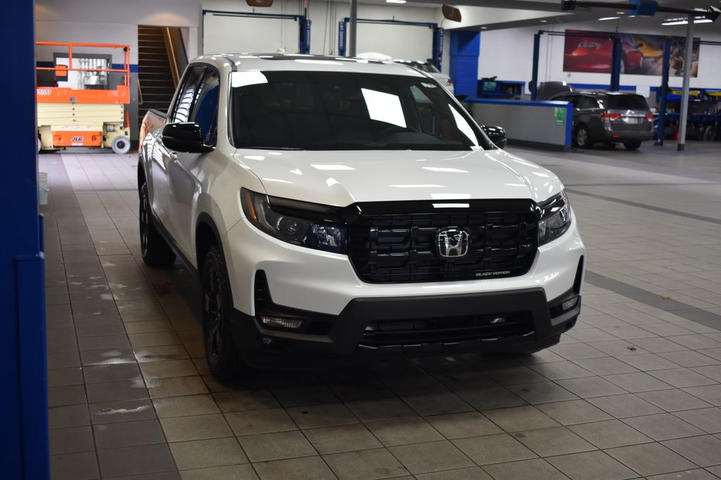 2025 Honda Ridgeline Black Edition 3