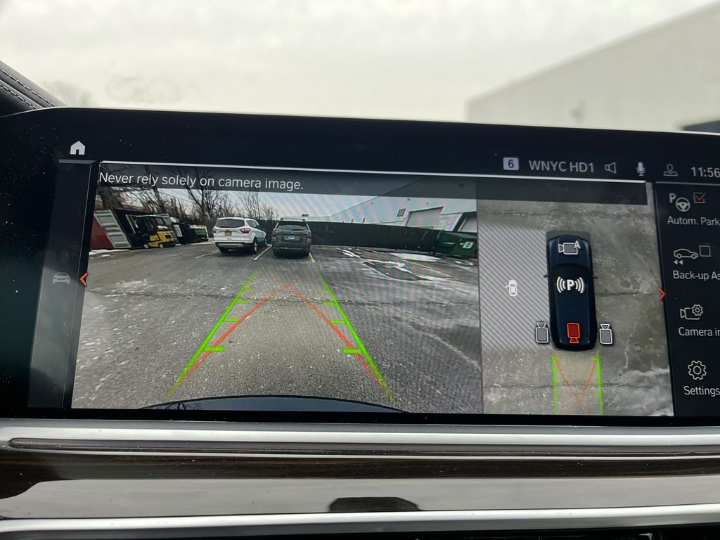 Thumbnail: 2023 BMW X5 - 17