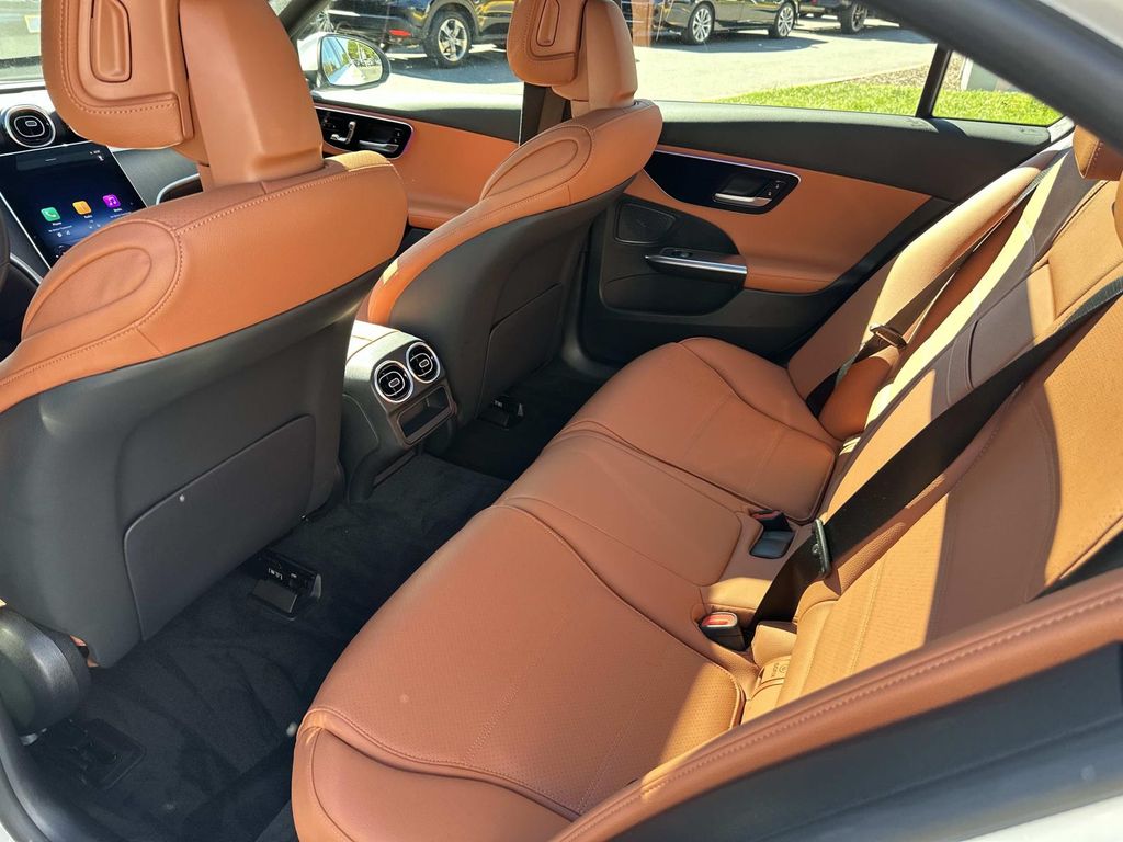 Thumbnail: 2025 Mercedes-Benz C-Class - 31