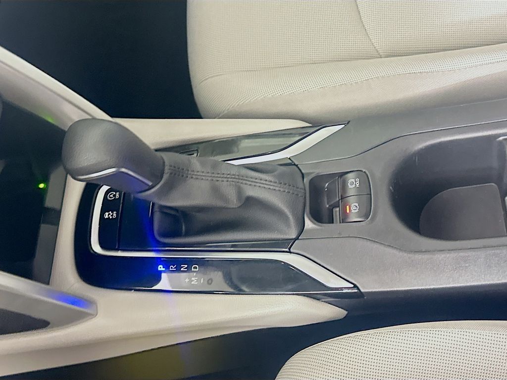 Thumbnail: 2024 Toyota Corolla Cross - 17