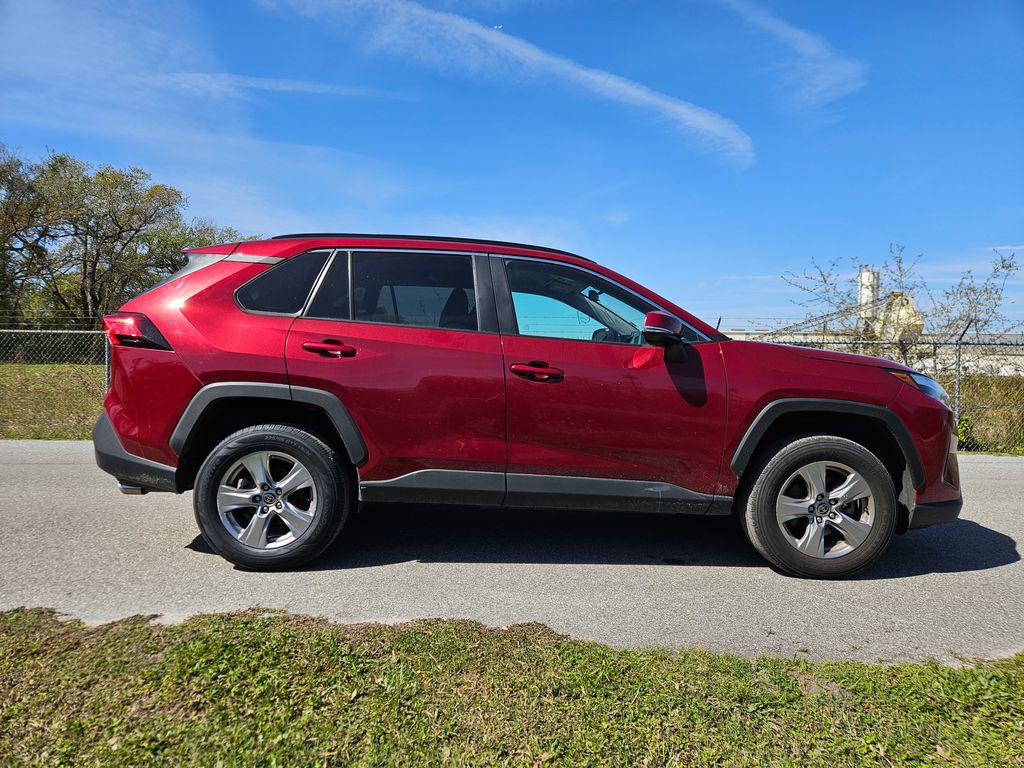 2023 Toyota RAV4 XLE 6