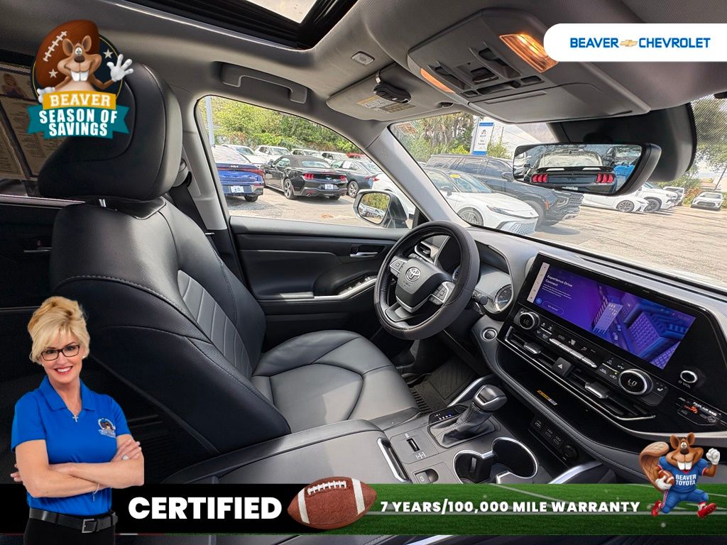 Used 2025 Toyota Highlander Hybrid SUV